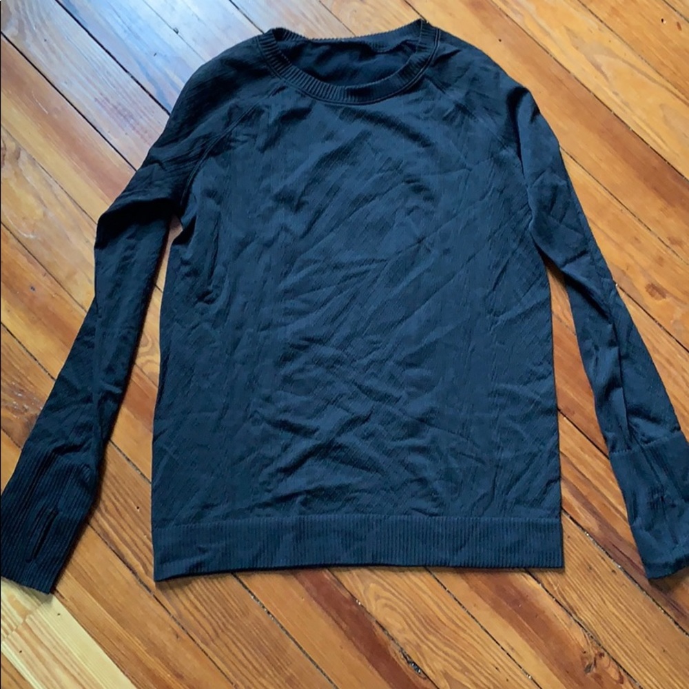 Lululemon rest less top
